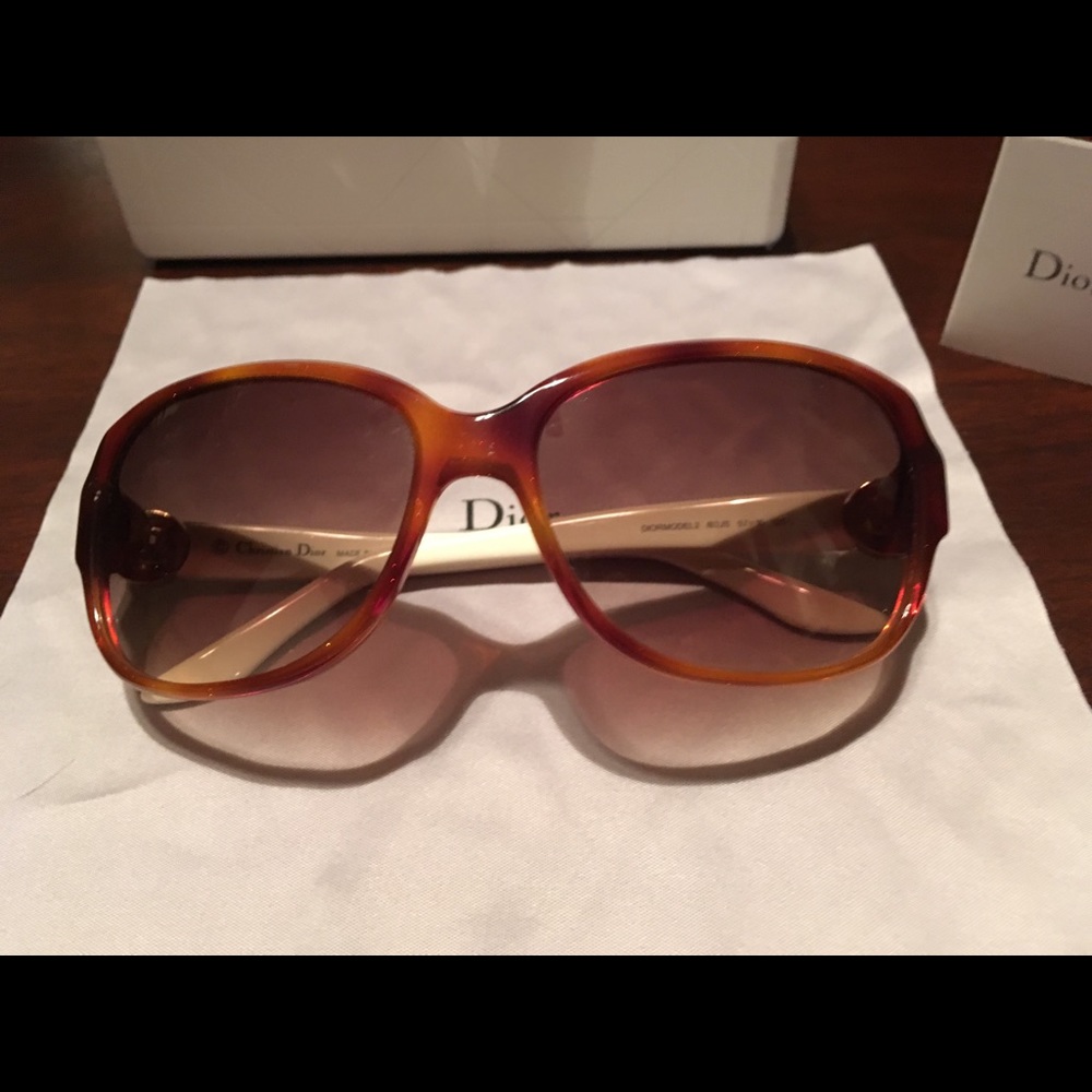 Dior sunglasses, brown and cream frames, NWOT - Picture 4 of 6